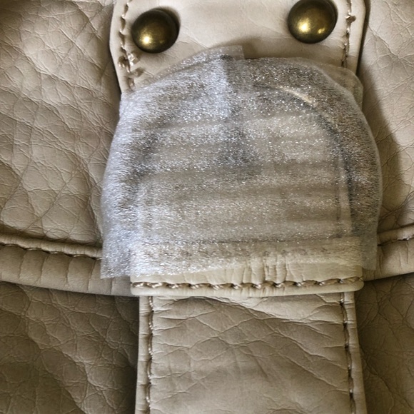 Elegant Vegan Leather Women's Crossbody Bag 👜 Color Taupe Adjustable Strap - Picture 11 of 14